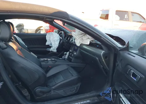 2022 Ford Mustang Ecoboost Premium z USA, uszkodzony, nr VIN 1FATP8UHXN5103028